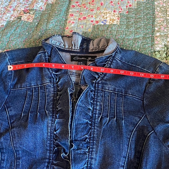 Christina Zinn - Cute ruffled denim jacket - Picture 6 of 7